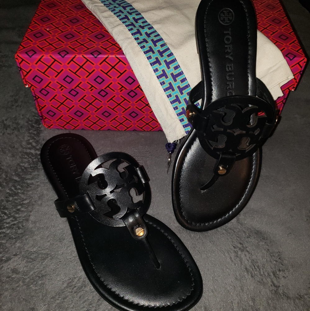 Tory Burch Leather Flip Flops!!!